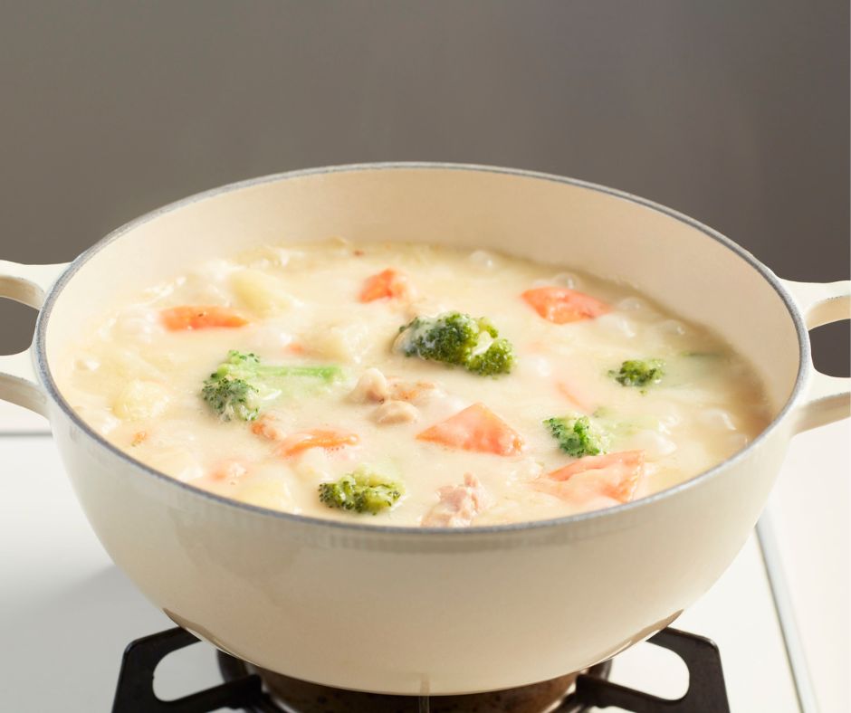 Keto creamy chicken & spinach soup