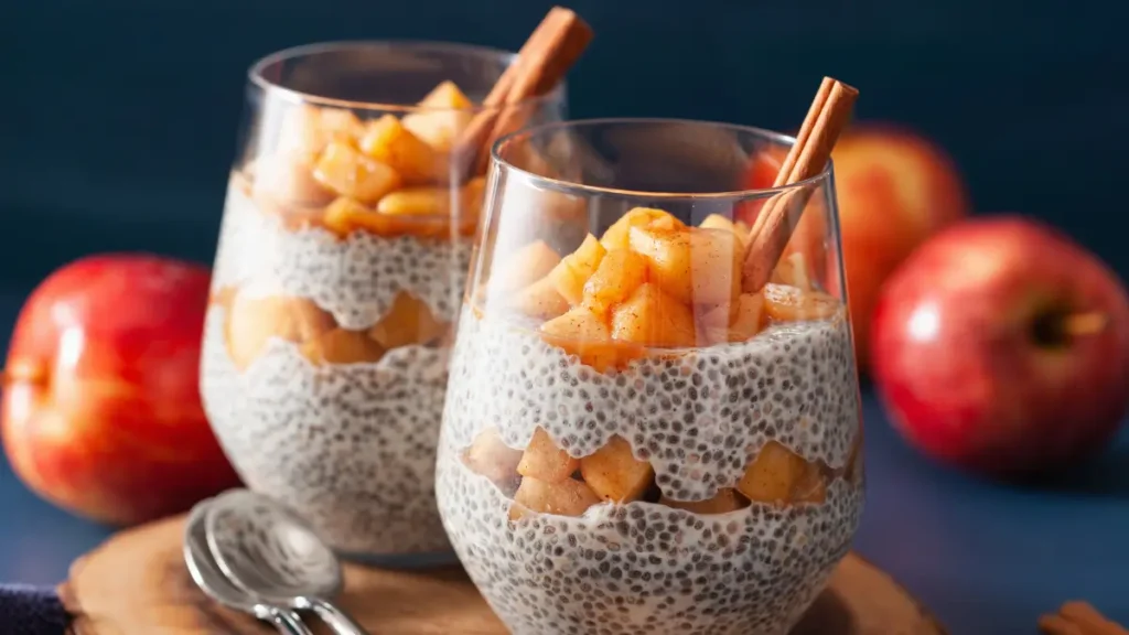 low carb apple cinnamon chia pudding