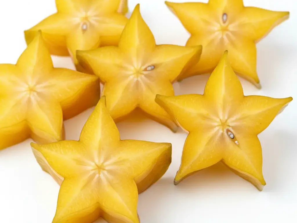Starfruit, exotic and low-carb keto-friendly fruit perfect for ketogenic diets.